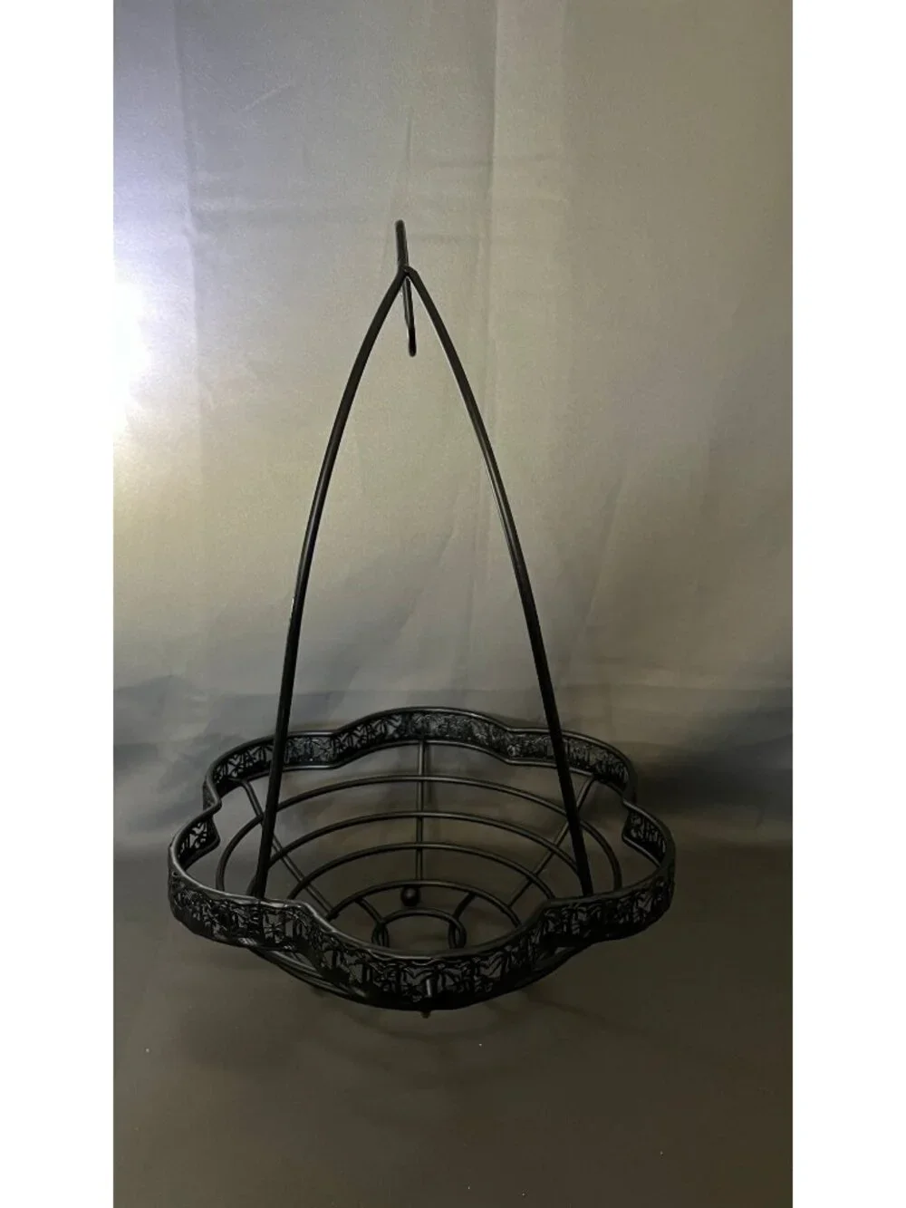 Black Metal Banana Hanger Basket Fruit Stand Organizer Elegant